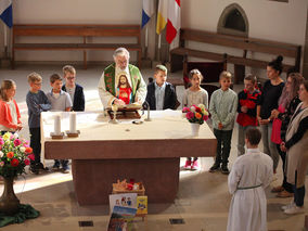 Vorstellung der Kommunionkinder in St. Crescentius (Foto: Norbert Müller)